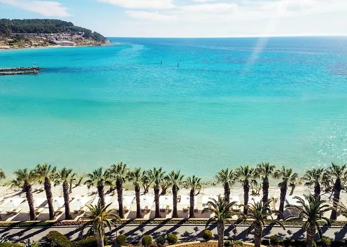 Sparkling Sani Getaway - Nefeli's Summer Paradise